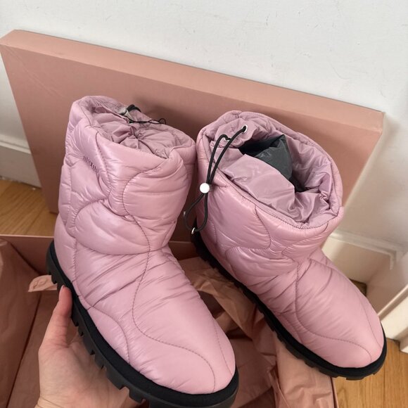 NWT Miu Miu Snow Ankle Boots Powder Pink Quilted Drawstring 39 - Picture 8 of 12